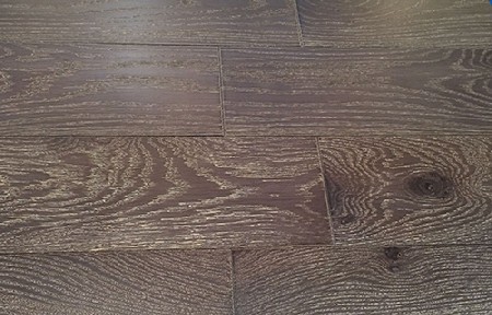 Oak wood floor