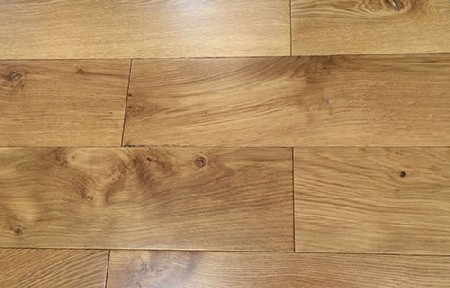 Solid oak flooring level -1