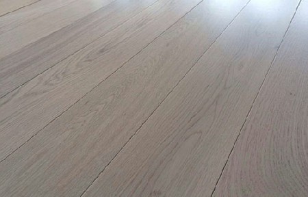 Oak laminated floor plan -2