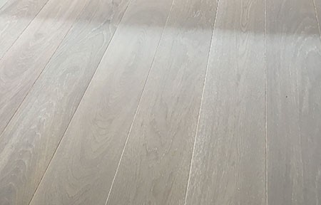 Oak laminated floor brushed -11